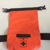 Sac Imperméable Rouge en vinyle 2L (Premiers soins)