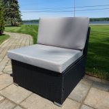 Ensemble de patio extérieur en osier – 1 table et 6 sofas – Collection Lynn (Disponible en 4 couleurs)