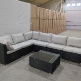 Ensemble de patio extérieur en osier – 1 table et 6 sofas – Collection Lynn (Disponible en 4 couleurs)