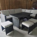 Ensemble de patio extérieur de luxe – 1 table (dessus en composite), 3 causeuses et 3 poufs – Collection Lynn (Disponible en 4 couleurs) en prévente disponible début mai 2026 en cadeau une chaise longue sur ramassage a notre entrepôt
