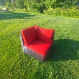 Ensemble de patio extérieur en osier – 1 table et 6 sofas – Collection Lynn (Disponible en 4 couleurs)