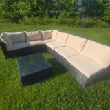 Ensemble de patio extérieur en osier – 1 table et 6 sofas – Collection Lynn (Disponible en 4 couleurs)